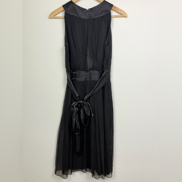 Maggy London 100% Silk Black Sleeveless dress - Picture 4 of 9